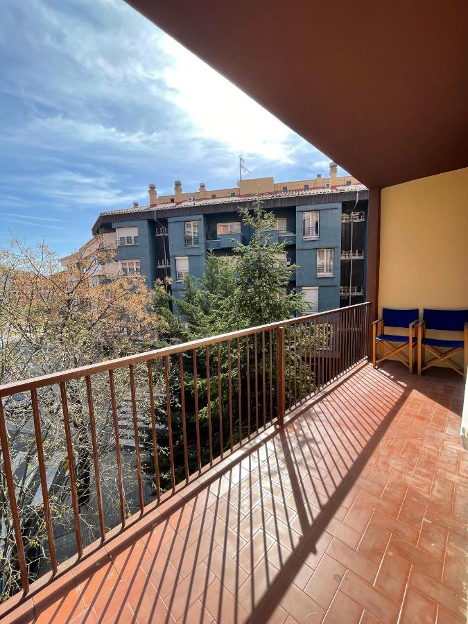 Apartamento Centrico En Berga - Alberga Exteriör bild